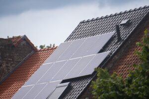 Read more about the article Jak dobrać instalację i magazyn do zużycia w budynku — konkretne przykłady
